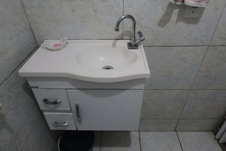 Casa de condomínio à venda com 96m², 2 quartos e sem vagaBanheiro Social