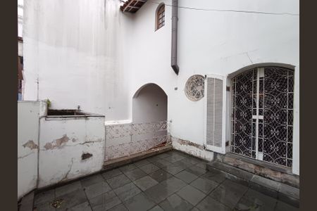 Casa à venda com 4 quartos, 251m² em Mirandópolis, São Paulo