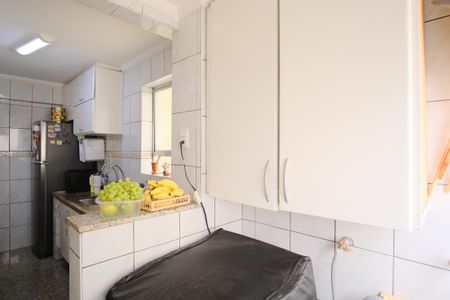 Apartamento à venda com 70m², 2 quartos e 1 vagaCozinha e Área de Serviço