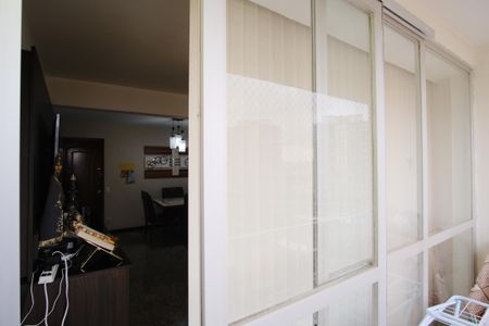 Apartamento à venda com 70m², 2 quartos e 1 vagaVaranda