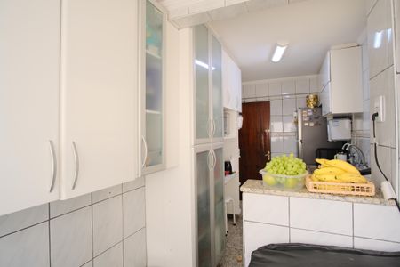 Apartamento à venda com 70m², 2 quartos e 1 vagaCozinha e Área de Serviço