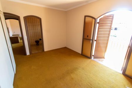 Casa à venda com 300m², 3 quartos e 4 vagasSUITE PISO SUPERIOR