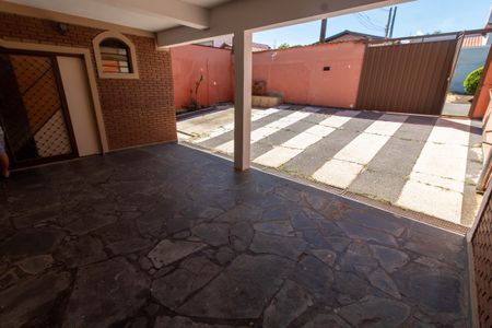 Casa à venda com 300m², 3 quartos e 4 vagasGARAGEM