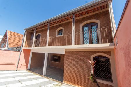 Casa à venda com 300m², 3 quartos e 4 vagasÁREA EXTERNA FRENTE
