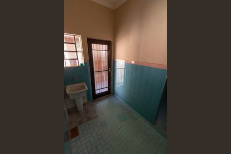 Casa à venda com 300m², 3 quartos e 4 vagasÁREA DE SERVIÇO