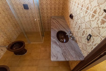 Casa à venda com 300m², 3 quartos e 4 vagasBANHEIRO DA SUITE PISO SUPERIOR