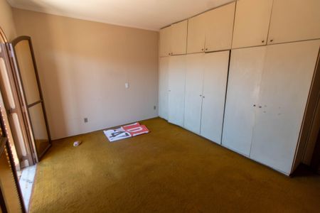 Casa à venda com 300m², 3 quartos e 4 vagasSUITE PISO SUPERIOR