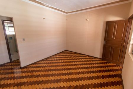 Casa à venda com 300m², 3 quartos e 4 vagasSALA