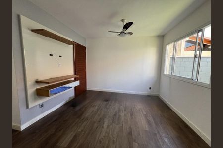 Sala  de casa de condomínio para alugar com 2 quartos, 60m² em Olaria, Canoas