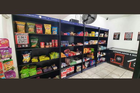 Apartamento para alugar com 54m², 2 quartos e 1 vagaMini Mercado