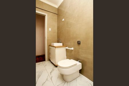 Apartamento à venda com 159m², 3 quartos e sem vagaBanheiro 1