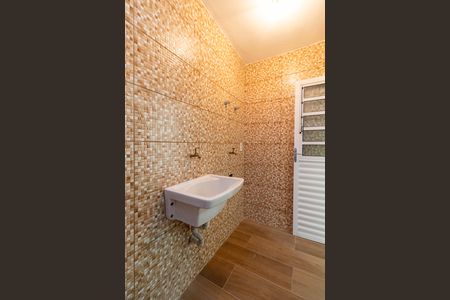 Casa de condomínio para alugar com 75m², 2 quartos e 1 vaga Casa de condomínio para alugar com 75m², 2 quartos e 1 vagaÁrea de Serviço