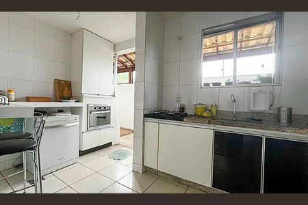 Apartamento à venda com 3 quartos, 120m² em Alto Caiçaras, Belo Horizonte