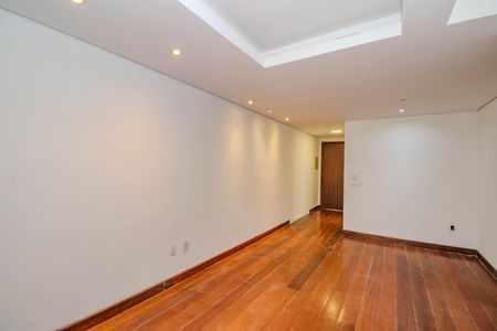 Sala de apartamento para alugar com 3 quartos, 92m² em São João, Porto Alegre