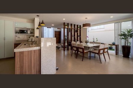 Casa de condomínio à venda com 340m², 4 quartos e 4 vagasFoto 24