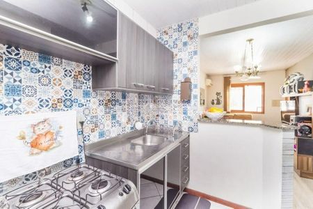 Cozinha  de casa à venda com 2 quartos, 54m² em Hípica, Porto Alegre