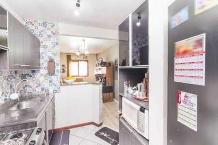 Cozinha  de casa à venda com 2 quartos, 54m² em Hípica, Porto Alegre