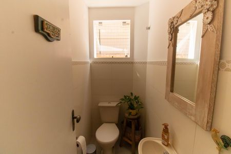 Casa de condomínio à venda com 190m², 3 quartos e 1 vagaLavabo