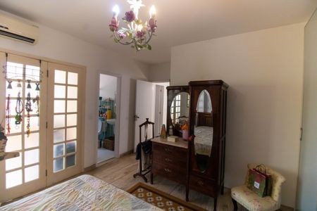 Casa de condomínio à venda com 190m², 3 quartos e 1 vagaSuíte 