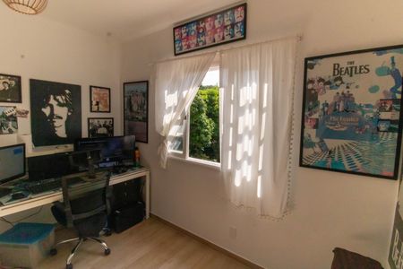 Casa de condomínio à venda com 190m², 3 quartos e 1 vagaQuarto 2