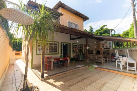 Casa de condomínio à venda com 190m², 3 quartos e 1 vagaÁrea externa