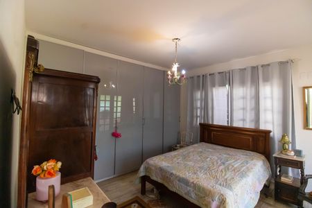 Casa de condomínio à venda com 190m², 3 quartos e 1 vagaSuíte 