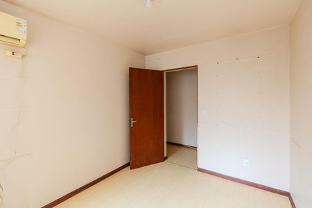 Quarto 2 de apartamento para alugar com 2 quartos, 60m² em Santa Tereza, Porto Alegre