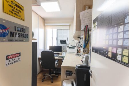 Apartamento à venda com 110m², 4 quartos e 2 vagasEscritório