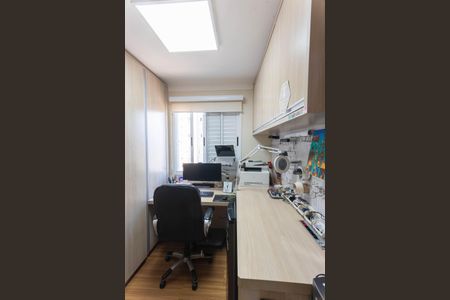 Apartamento à venda com 110m², 4 quartos e 2 vagasEscritório