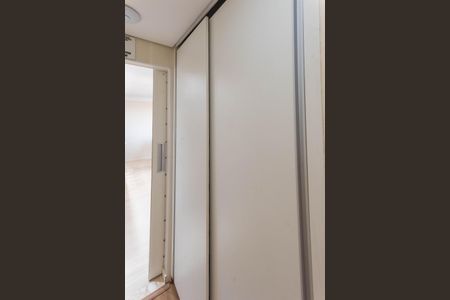 Apartamento à venda com 110m², 4 quartos e 2 vagasCorredor Armário