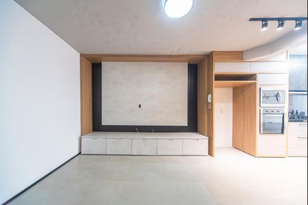 Casa para alugar com 80m², 1 quarto e 3 vagasSala