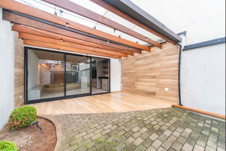 Casa para alugar com 80m², 1 quarto e 3 vagasQuintal e garagem