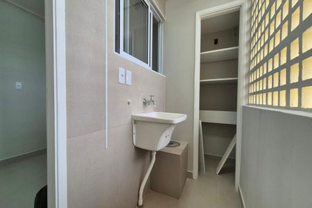 Apartamento à venda com 68m², 2 quartos e 1 vaga Apartamento à venda com 68m², 2 quartos e 1 vagaÁrea de Serviço