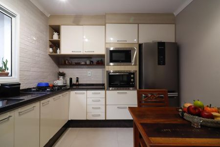 Casa de condomínio à venda com 107m², 3 quartos e 1 vagaCozinha