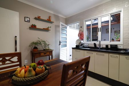 Casa de condomínio à venda com 107m², 3 quartos e 1 vagaCozinha