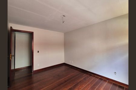 Apartamento à venda com 190m², 4 quartos e 2 vagas Apartamento à venda com 190m², 4 quartos e 2 vagasQuarto 2