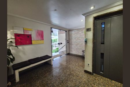 Apartamento à venda com 190m², 4 quartos e 2 vagas Apartamento à venda com 190m², 4 quartos e 2 vagasÁrea comum