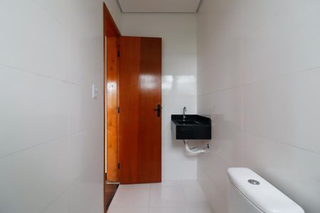 Casa de condomínio à venda com 160m², 3 quartos e 2 vagasBanheiro da Suíte 1