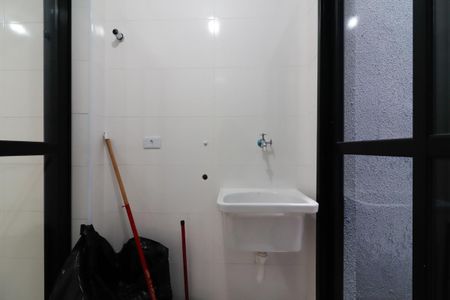Casa de condomínio à venda com 160m², 3 quartos e 2 vagasCozinha e Área de Serviço