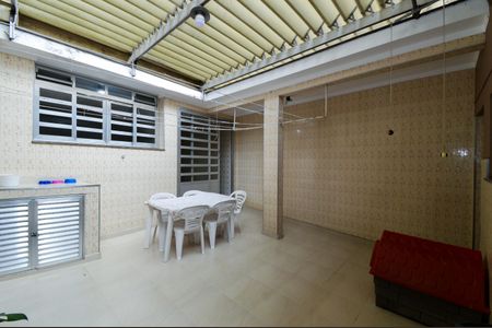 Casa à venda com 160m², 2 quartos e 3 vagasQuintal