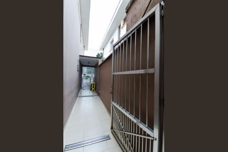 Casa à venda com 160m², 2 quartos e 3 vagasCorredor Lateral 