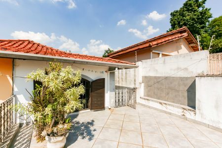 Casa à venda com 120m², 3 quartos e 2 vagasQuintal