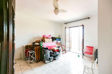 Casa à venda com 120m², 3 quartos e 2 vagasQuarto 3 - Suíte