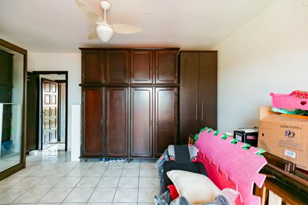 Casa à venda com 120m², 3 quartos e 2 vagasQuarto 3 - Suíte