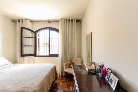 Casa à venda com 3 quartos, 120m² em Jardim Celeste, São Paulo