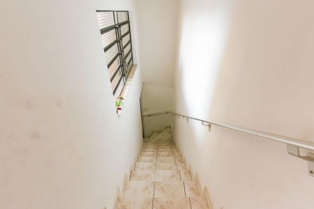 Casa à venda com 120m², 3 quartos e 2 vagasEscadas