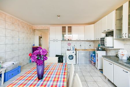 Casa à venda com 120m², 3 quartos e 2 vagasLavanderia