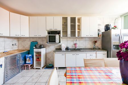 Casa à venda com 120m², 3 quartos e 2 vagasLavanderia