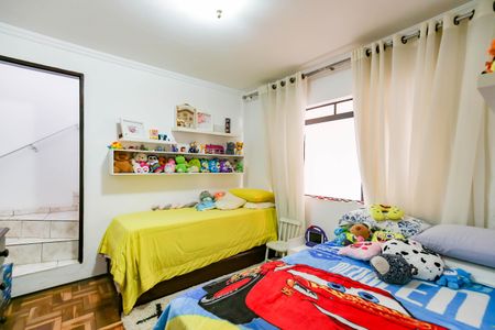 Casa à venda com 120m², 3 quartos e 2 vagasQuarto 2