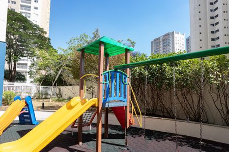 Apartamento à venda com 66m², 2 quartos e 1 vagaÁrea comum - Playground